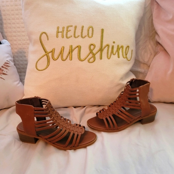 True Craft gladiator sandals for girls, sz. 2 - Picture 5 of 9